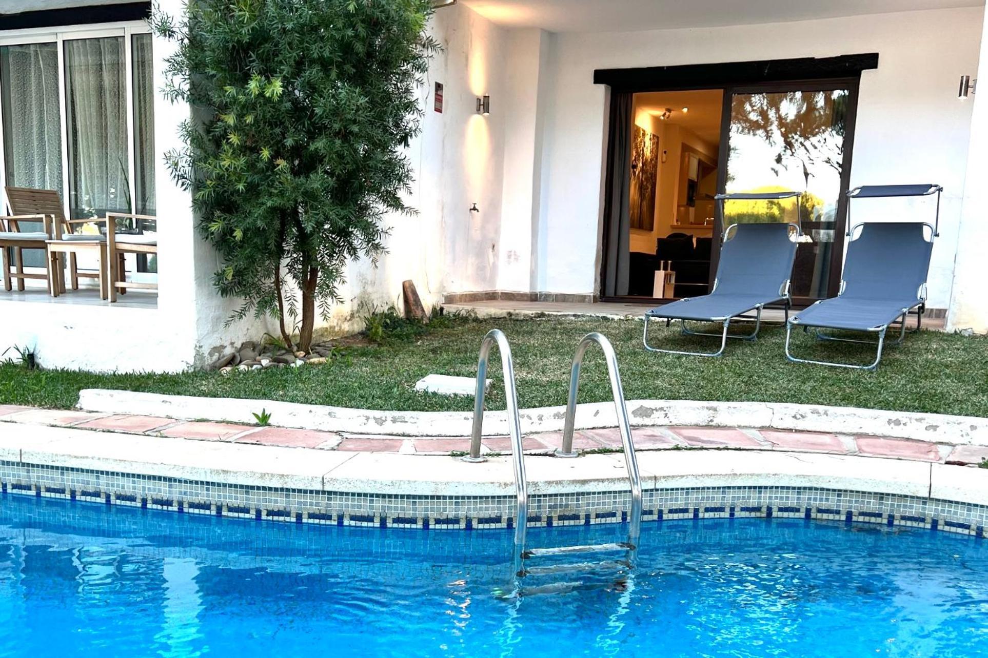 Mijas Costa - Beachside Apartment- A لا كالا ذي ميخاس المظهر الخارجي الصورة